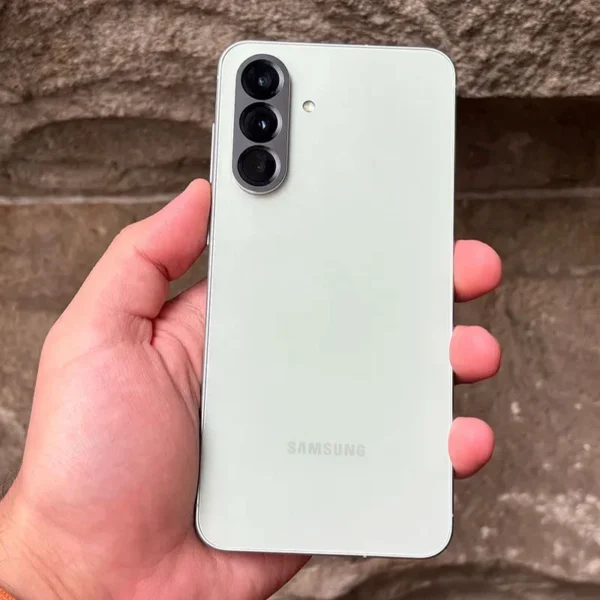 گوشی موبایل سامسونگ مدل Galaxy A56 دو سیم کارت ظرفیت 128 گیگابایت و رم 8 گیگابایت - Image 8